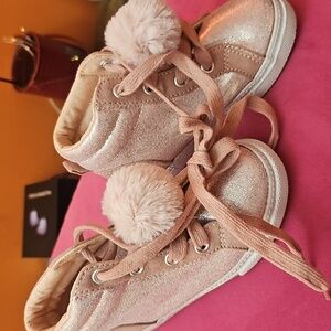 Girls Crazy 8s New Pink Sparkle High Top Sneakers. Size 8